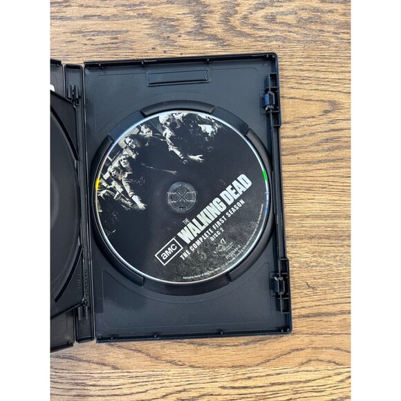 AMC The Walking Dead The Complete First Season DVD Box Set - Picture 2 of 4